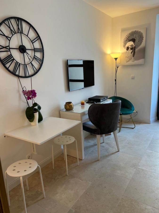 Appartement Rose Downtown à Podgorica Extérieur photo