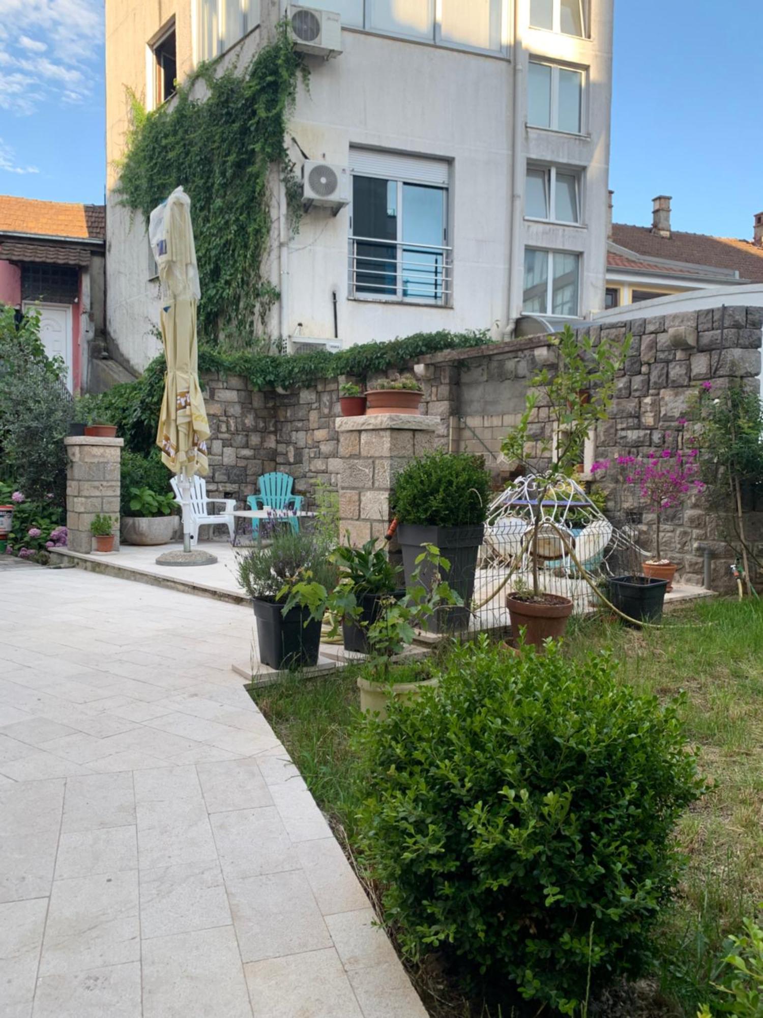 Appartement Rose Downtown à Podgorica Extérieur photo